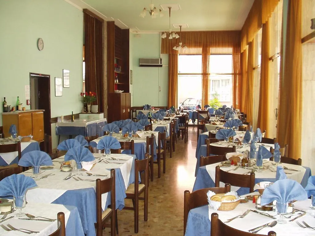 Hotel Britannia Lido di Jesolo 2*,  Italy
