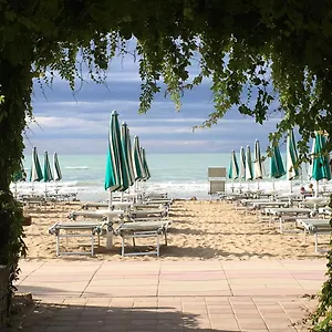 Hotel Vina Del Mar Pineta, Lido di Jesolo